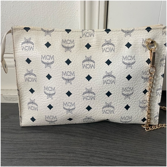 Vintage MCM Visetos White Leather Crossbody Shoulder Bag - Picture 3 of 16